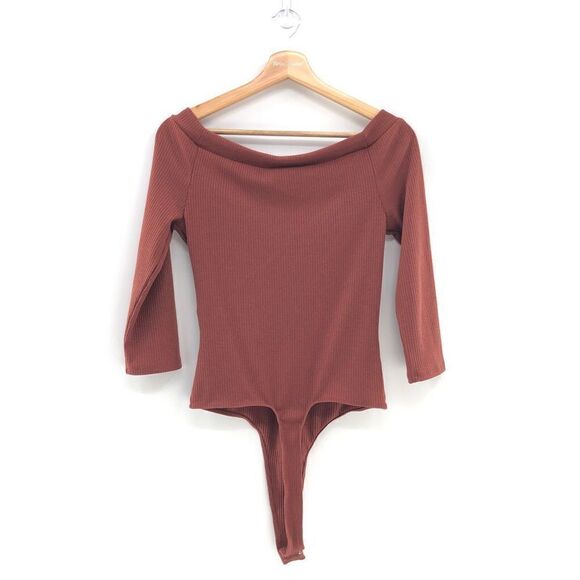 Astr 3/4 Sleeve Wide Neck Bodysuit MARSALA M‎ - Picture 5 of 6